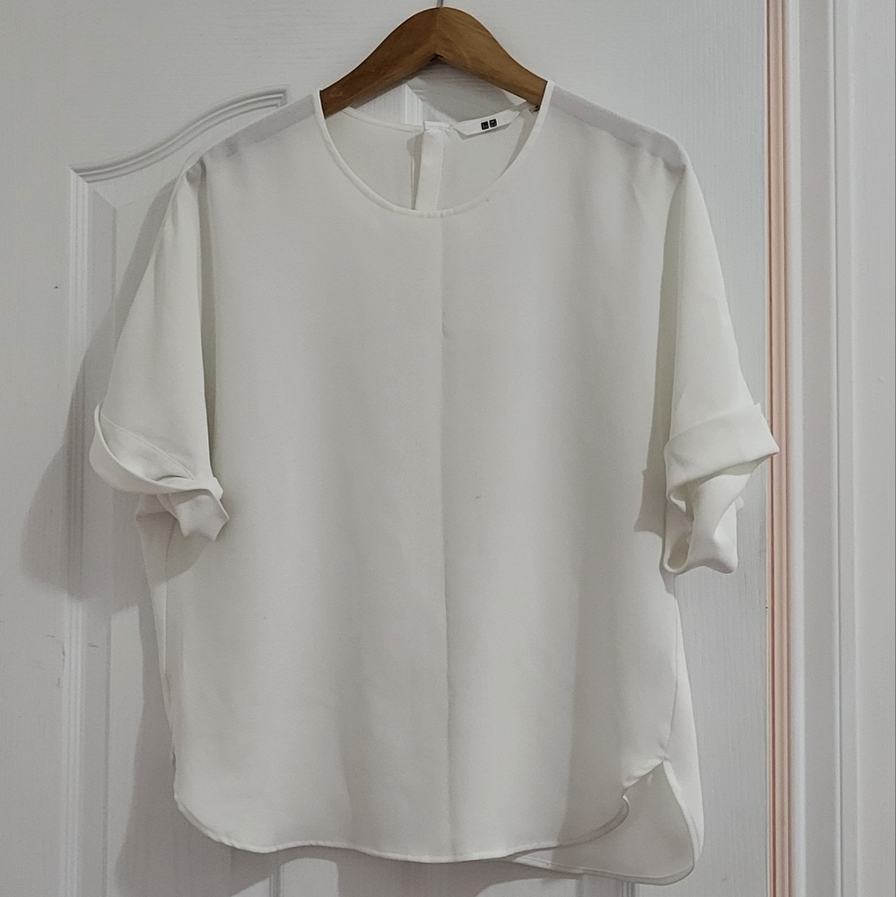 Uniqlo White Drape Baggy Short Sleeve Blouse - Picture 5 of 5